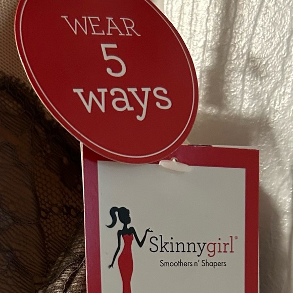 Beautiful Skinny Girl Shapper. - Picture 1 of 3